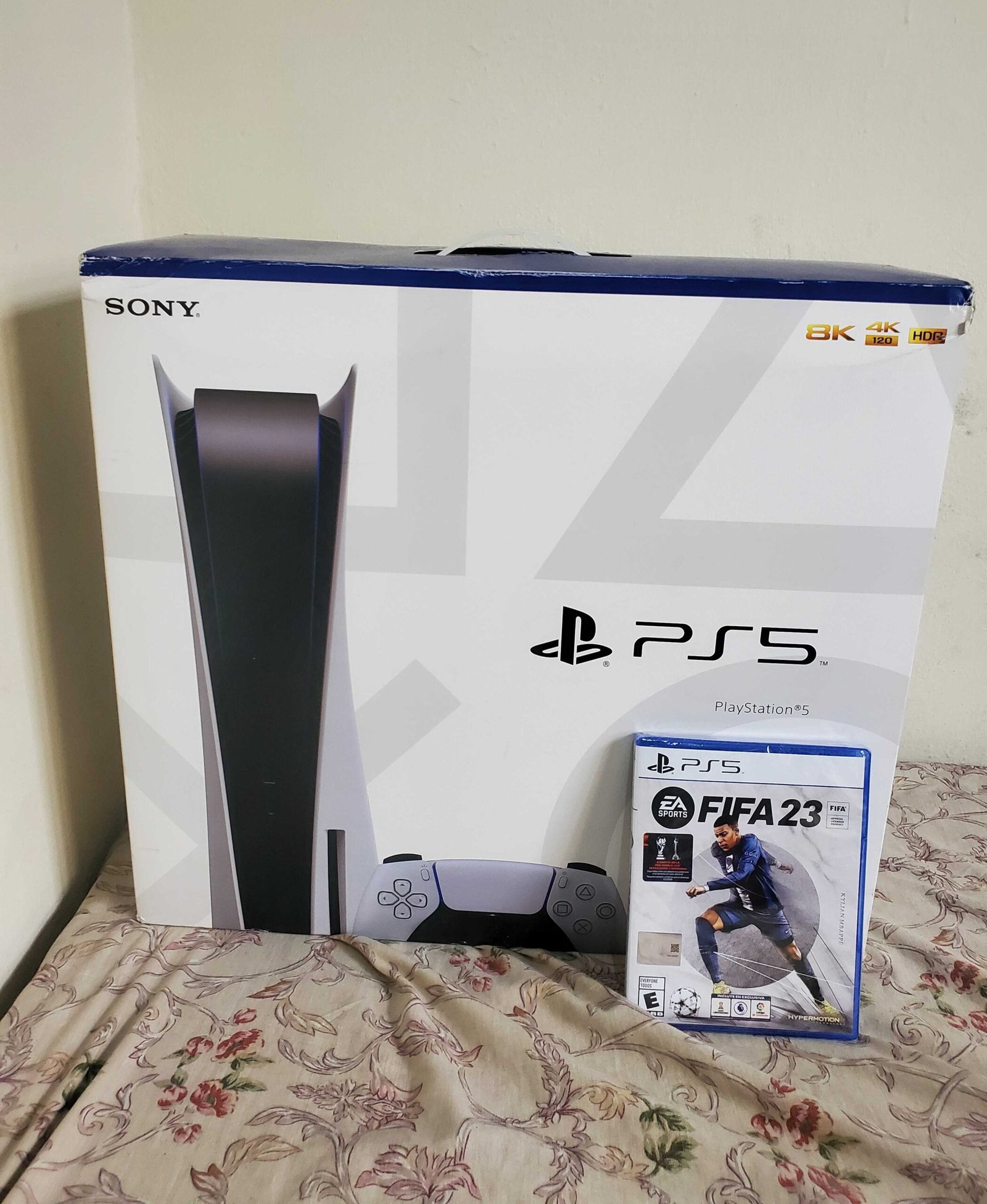 Ps5 neuf ➕️ 3 jeux à vendre