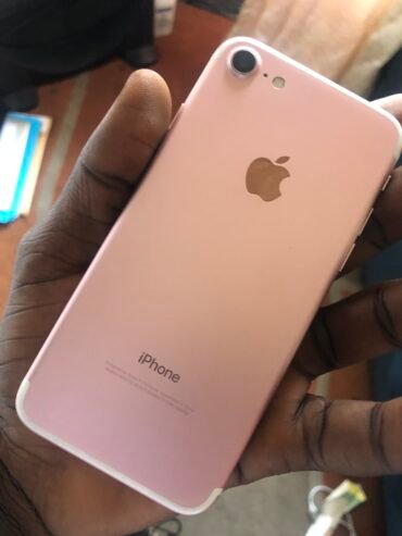 Vente iPhone 7 simple hello