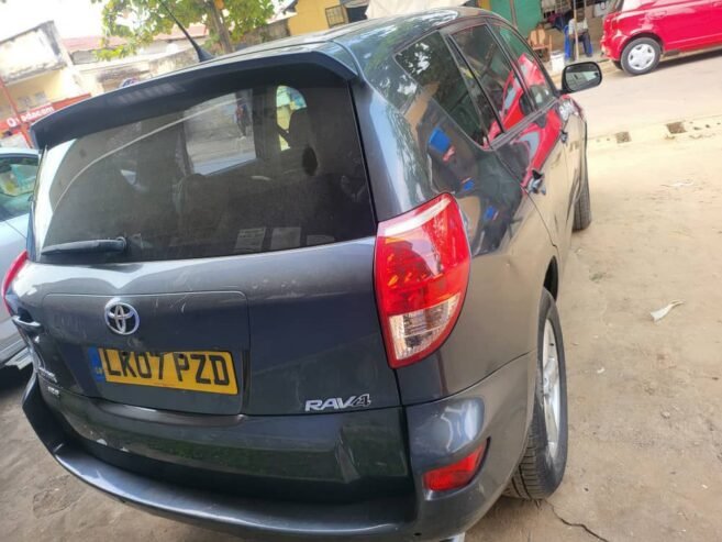 TOYOTA RAV4 2006