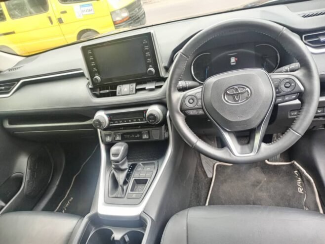 TOYOTA NEW RAV 4 HYBRIDE