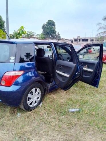 TOYOTA IST