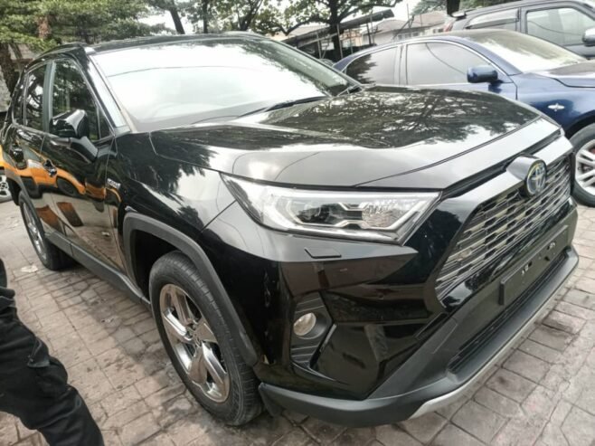 TOYOTA NEW RAV 4 HYBRIDE
