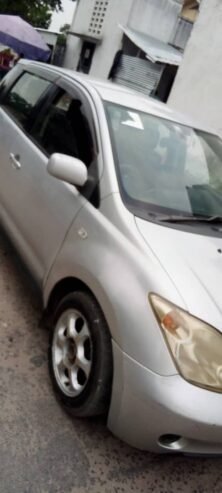 TOYOTA IST