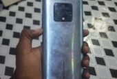 CAMON 16 premier avec petite fissure