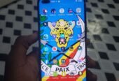 CAMON 16 premier avec petite fissure