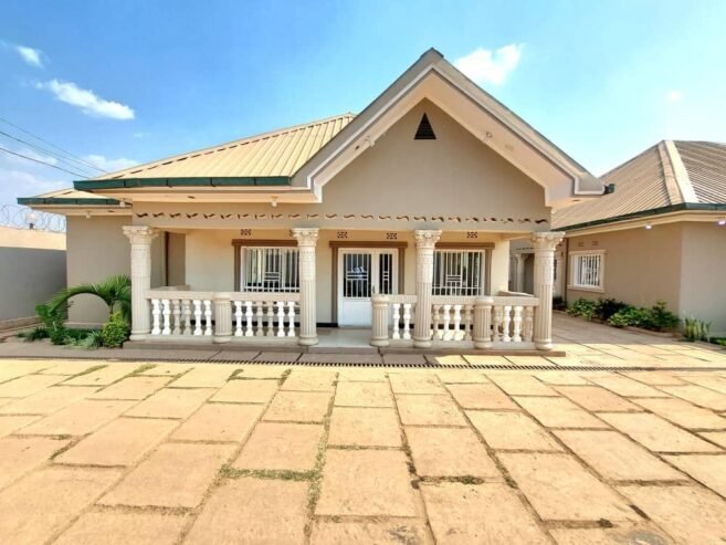 Jolie Appartement Mise En Location à Lubumbashi Au golf plateau2 après l’autoroute Loyer 425$ et la garantie de 3+1