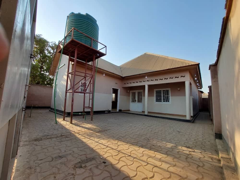 Jolie Appartement Mise En Location Au golf plateau1 Loyer 650$ et la garantie de 3+1mois Anticipatif