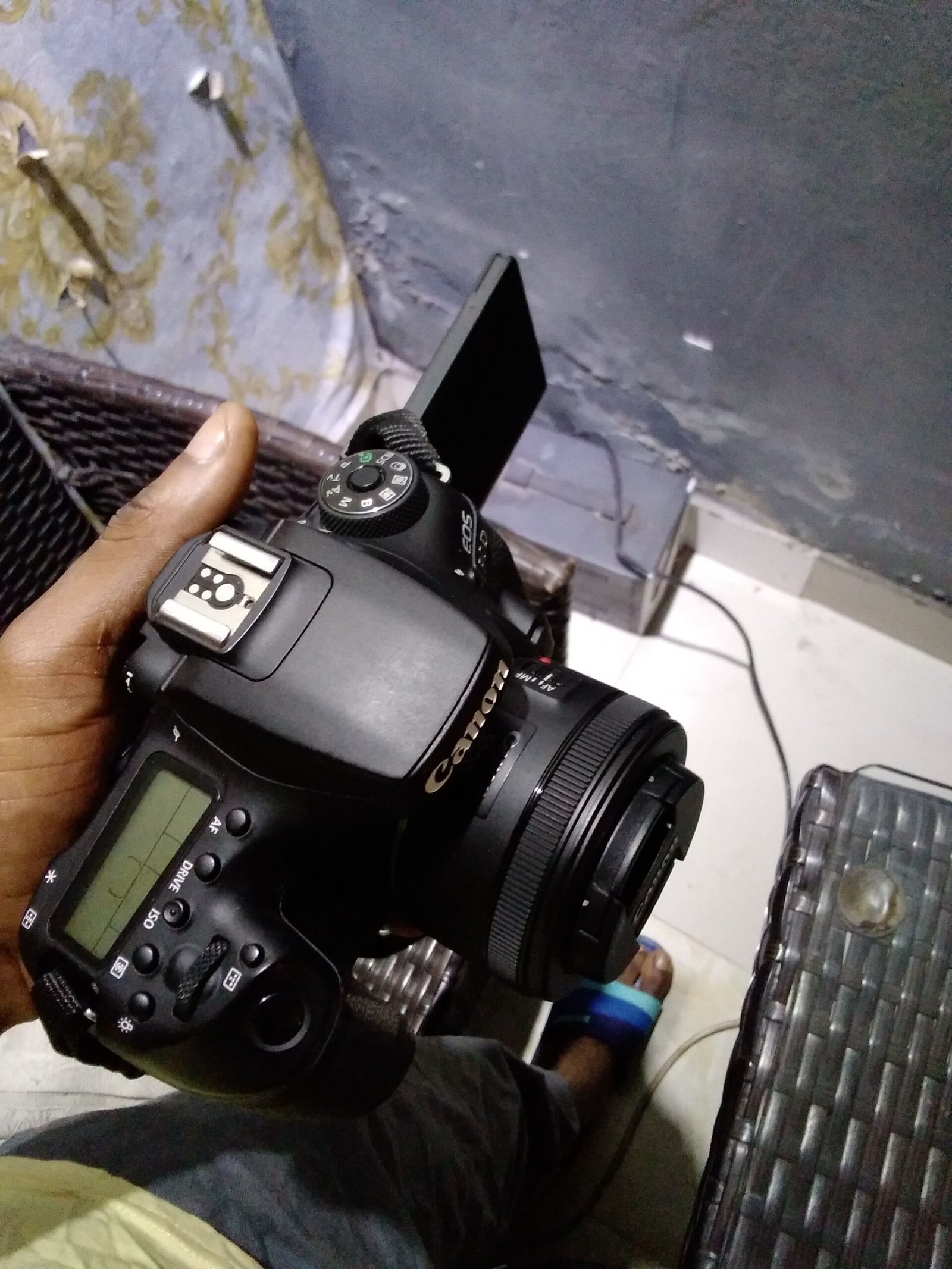 EOS CANON 90D 4K BOÎTIER NU