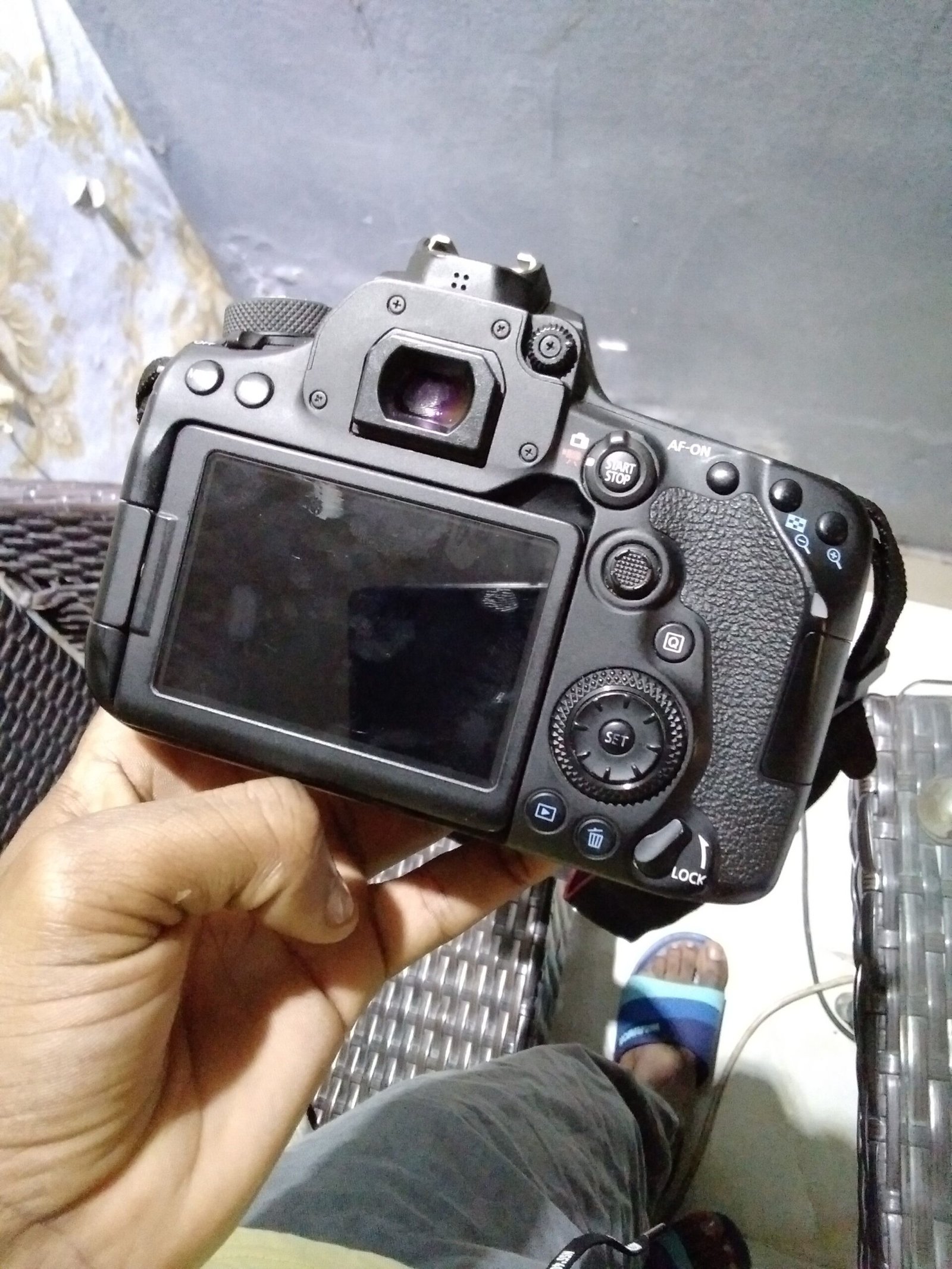 EOS CANON 90D 4K BOÎTIER NU