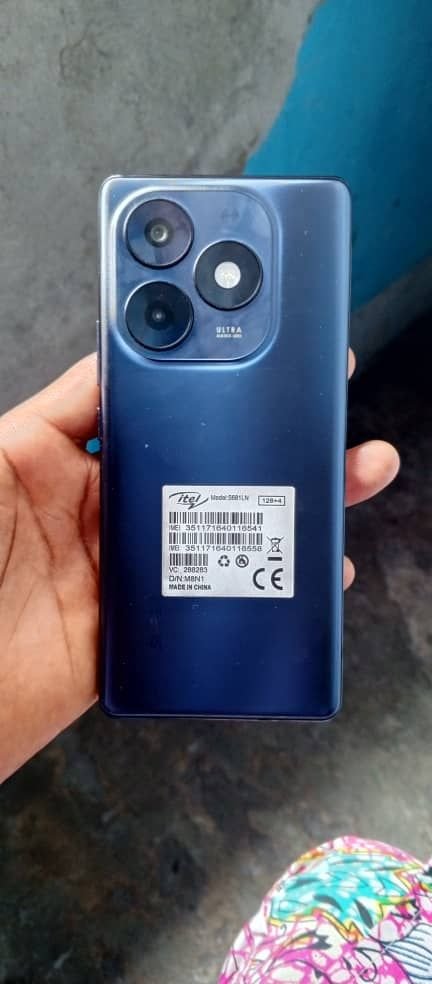 Itel s23 plus 128 gb + 8ram