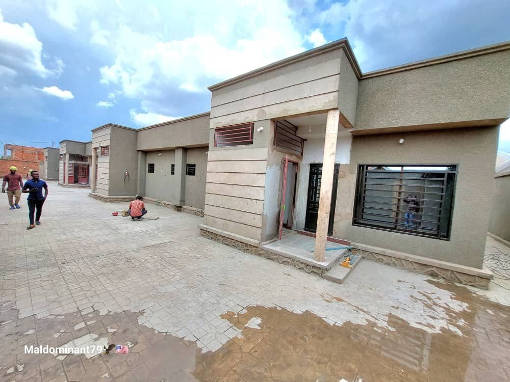 Maison à loué Au centre-ville de Lubumbashi Au golf plateau1 : Ref: Bunduki coin des écoles