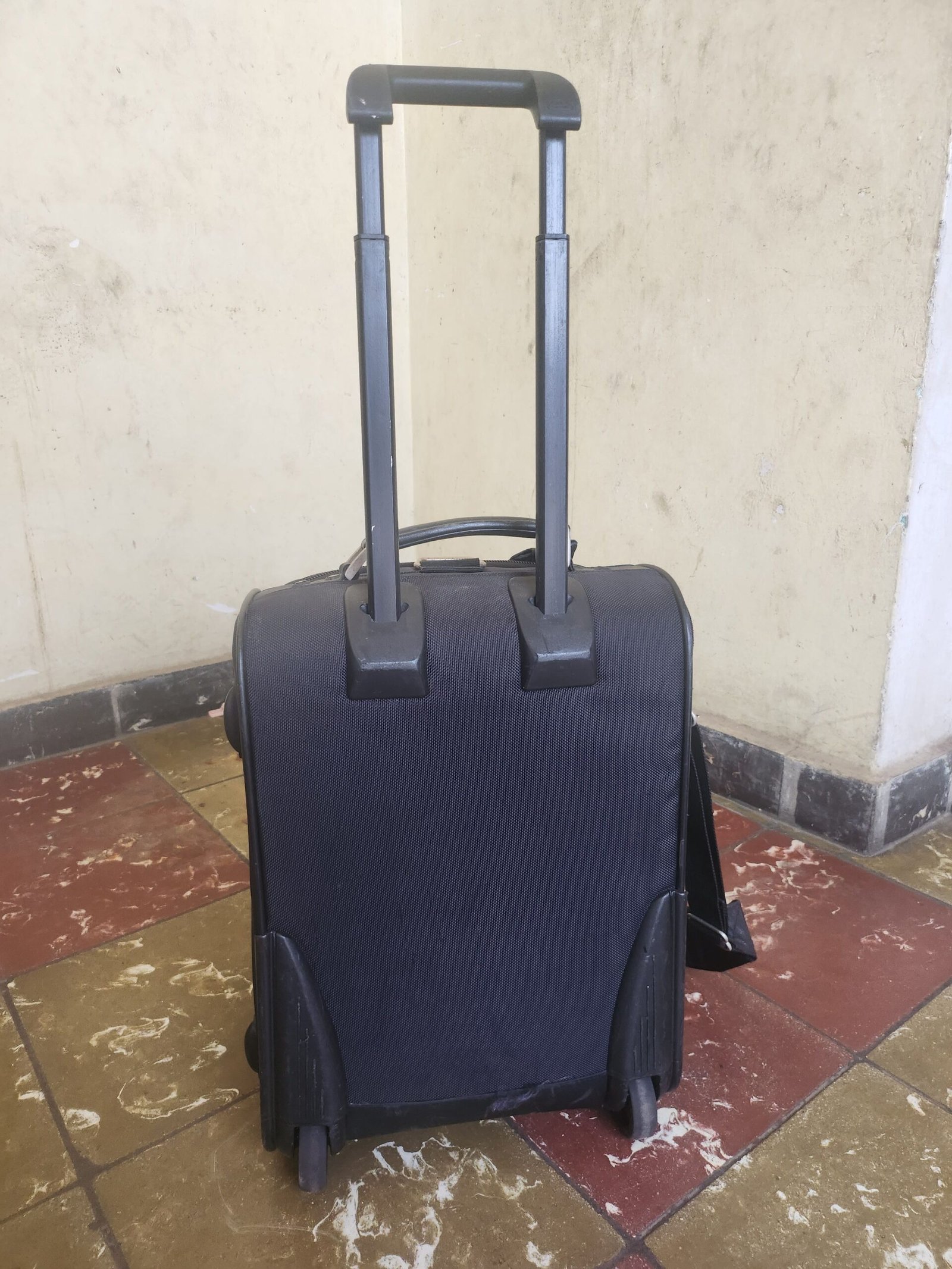 A vendre petite Valise 10kg