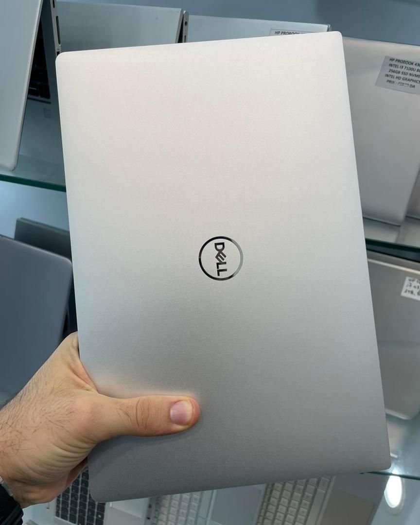 PC DELL XPS 13 9300 i7 11EME GENERATION