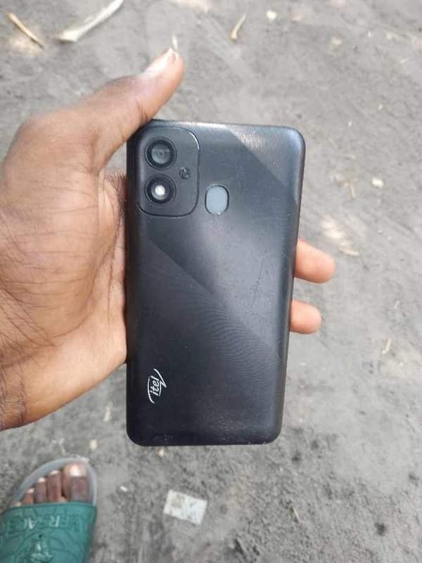 Itel P33+