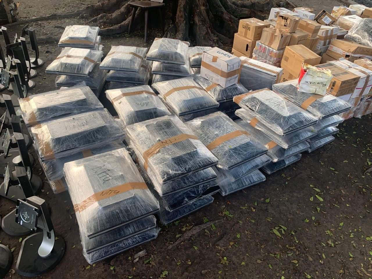 Moniteur marque Philips